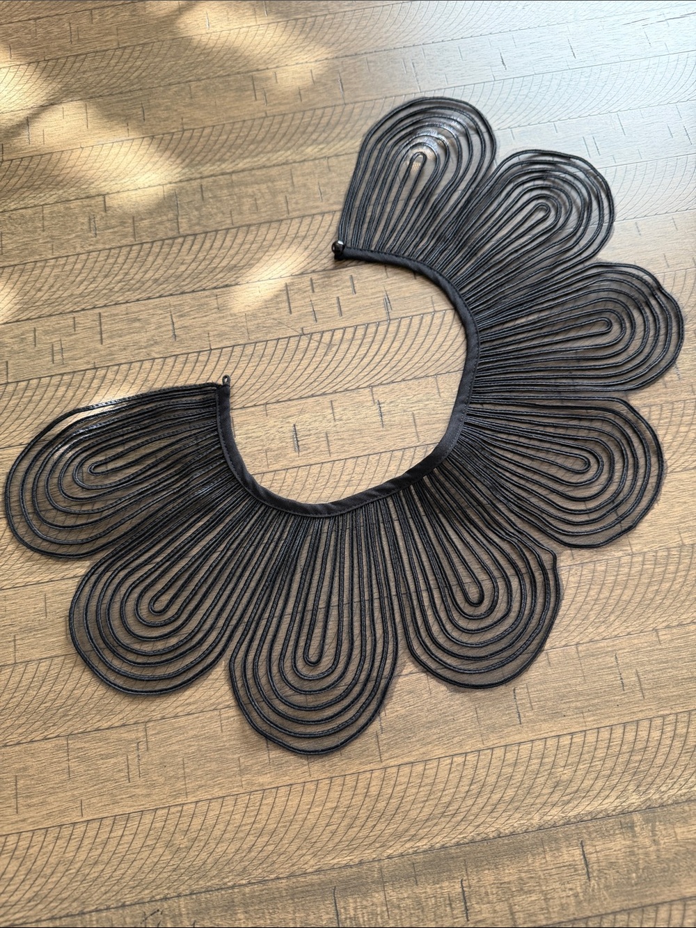 Black Decorative Collar - Scalloped Loop Design - Picture 4 of 5